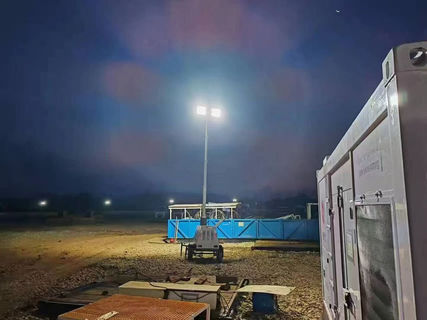 Customer photo of a D951 mobile light tower operating at night at a mining site in Indonesia